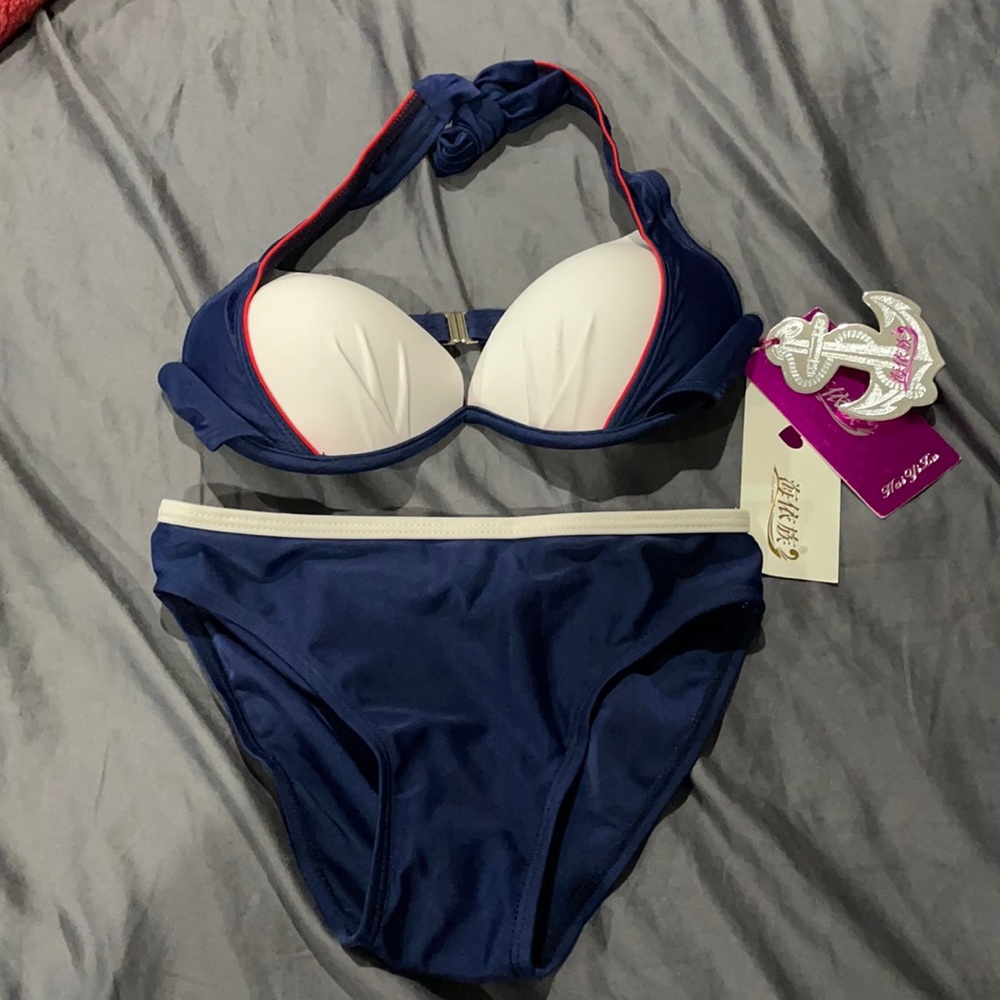NWT!! Blue/white Bikini set. Medium
